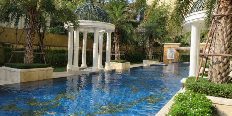 Royce Private Residences, unit published with the listing