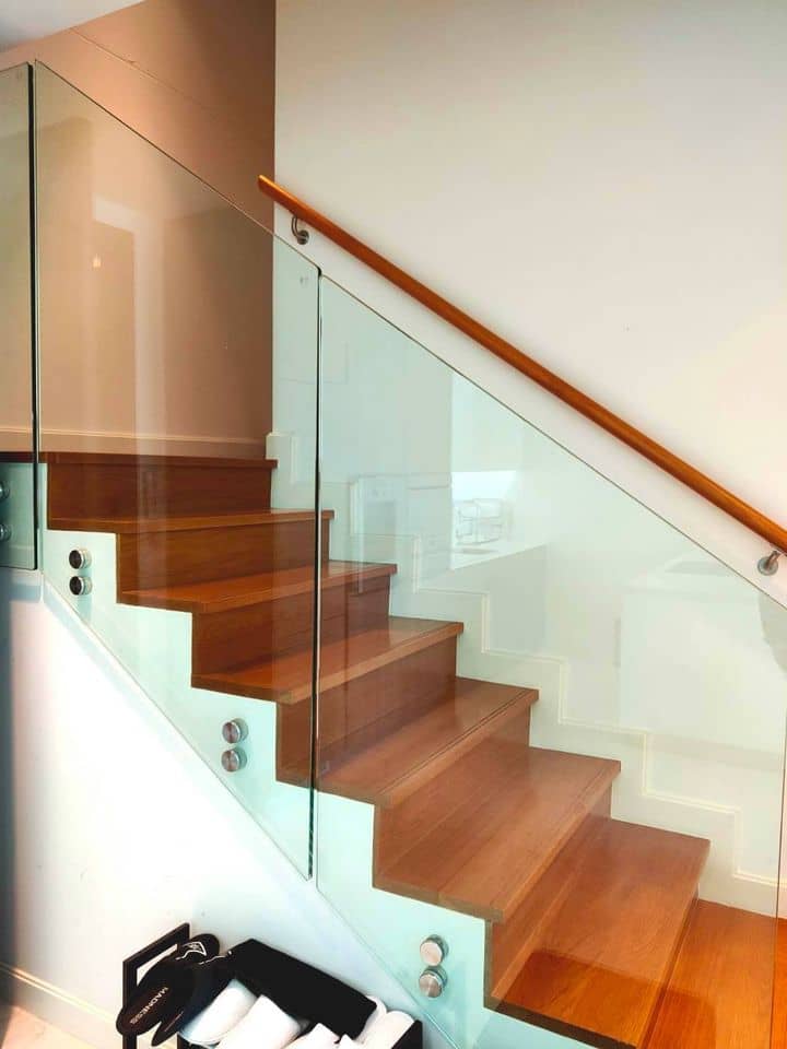 185 Rajadamri, unit published with the listing