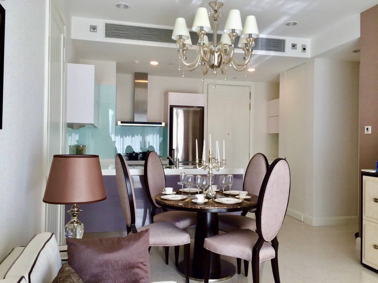 Q Langsuan, unit published with the listing