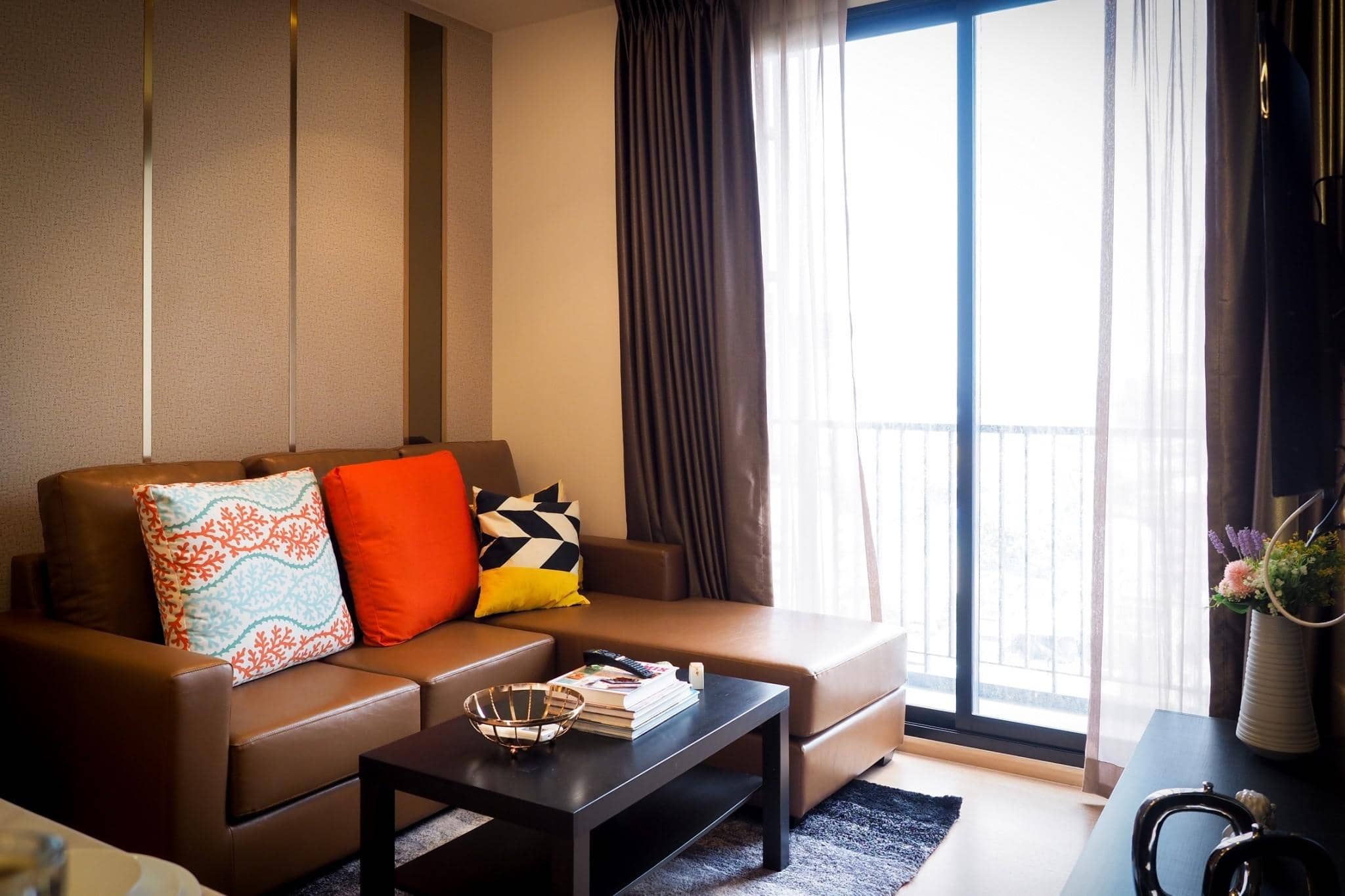 Maru Ekkamai 2, living room published on the PropertyScout card