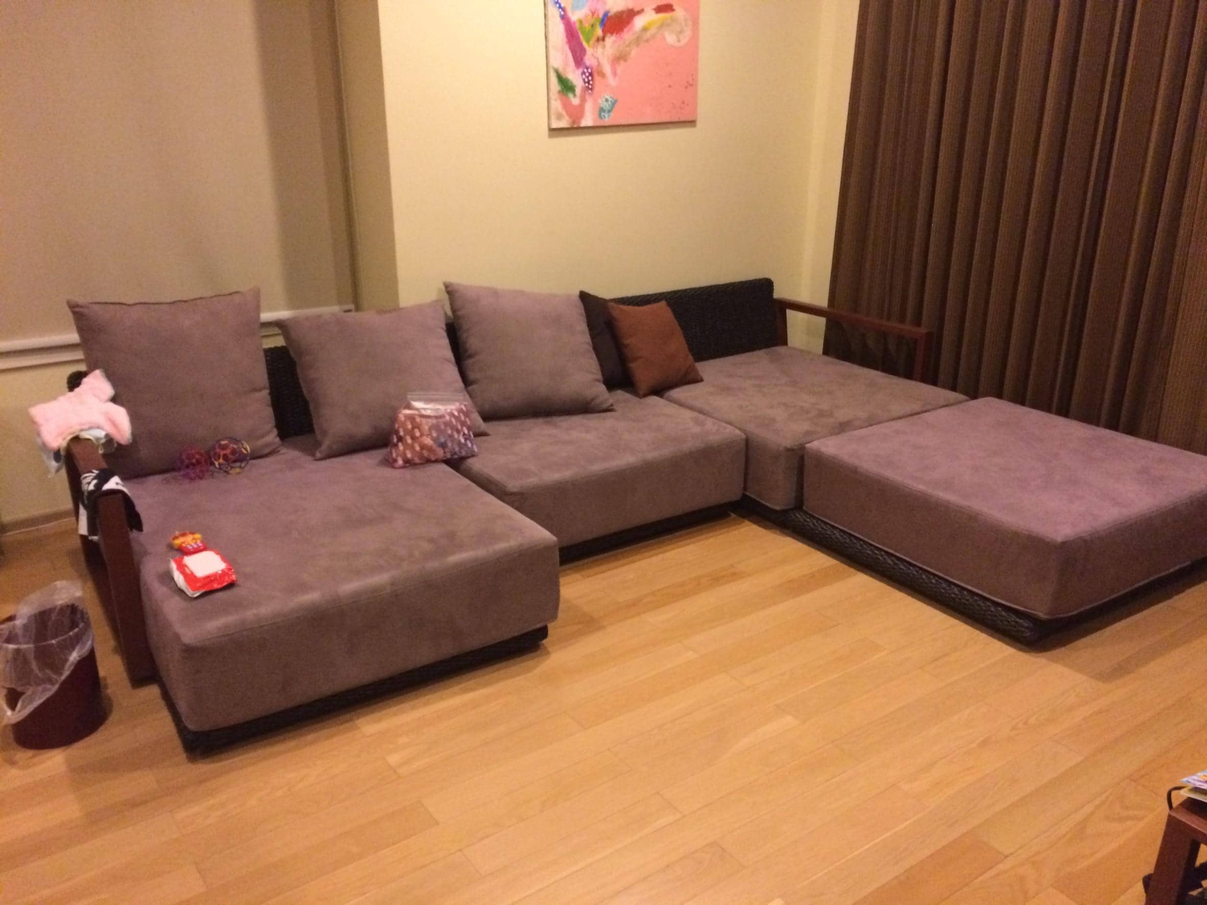 39 By Sansiri, living room published with the listing