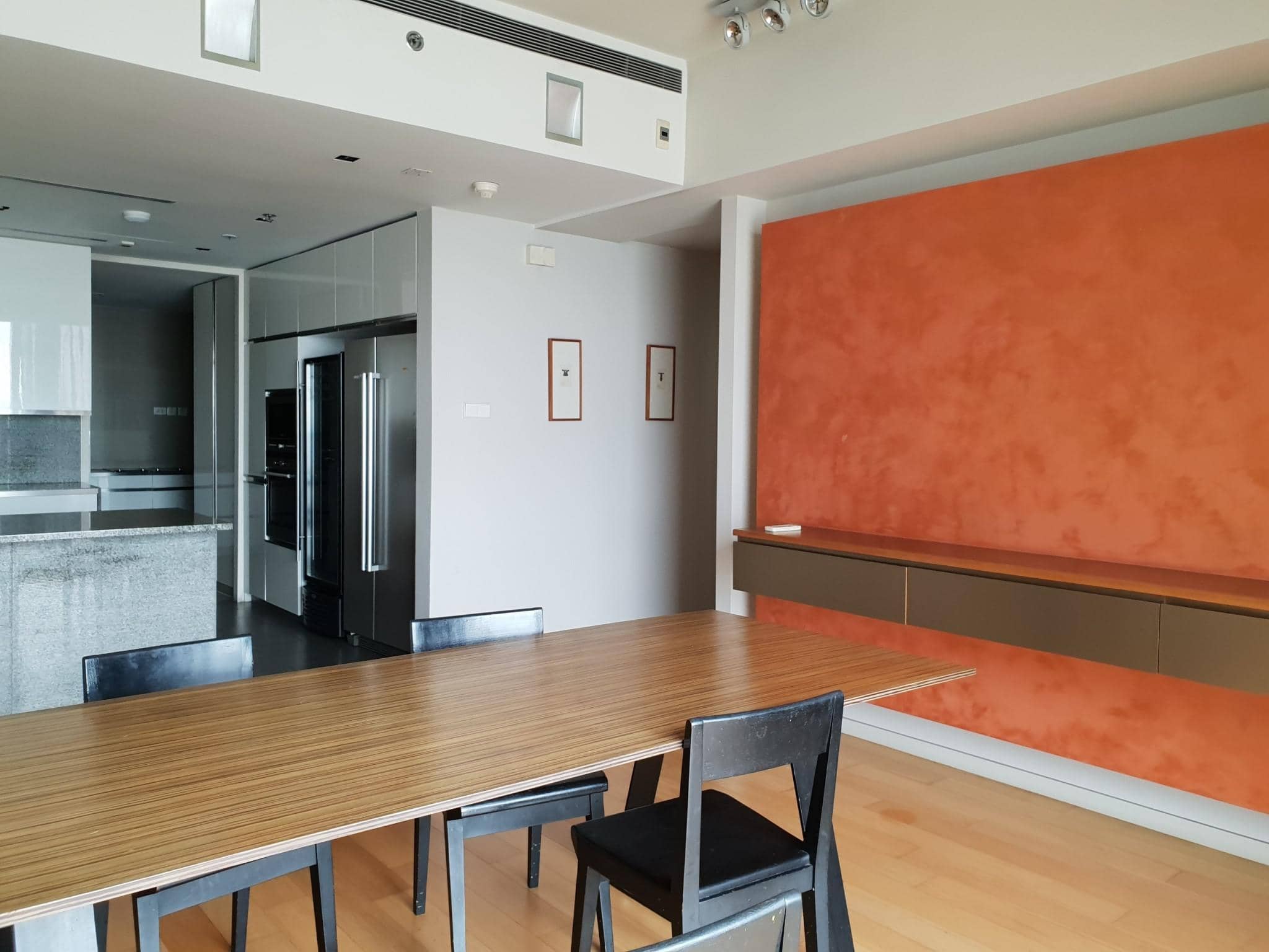 The Met Sathorn, living room published on the PropertyScout card