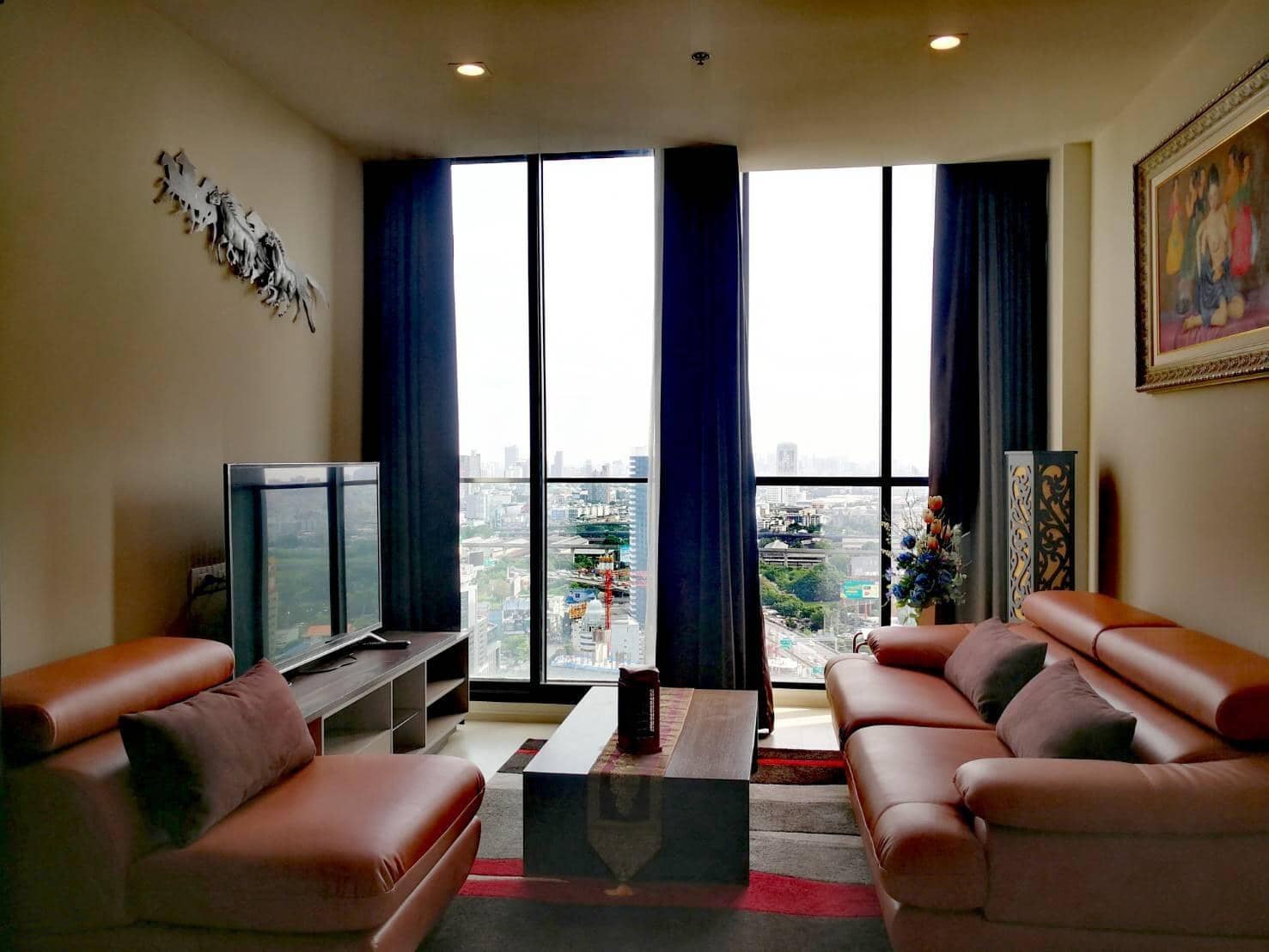 Noble Ploenchit, living room published with the listing
