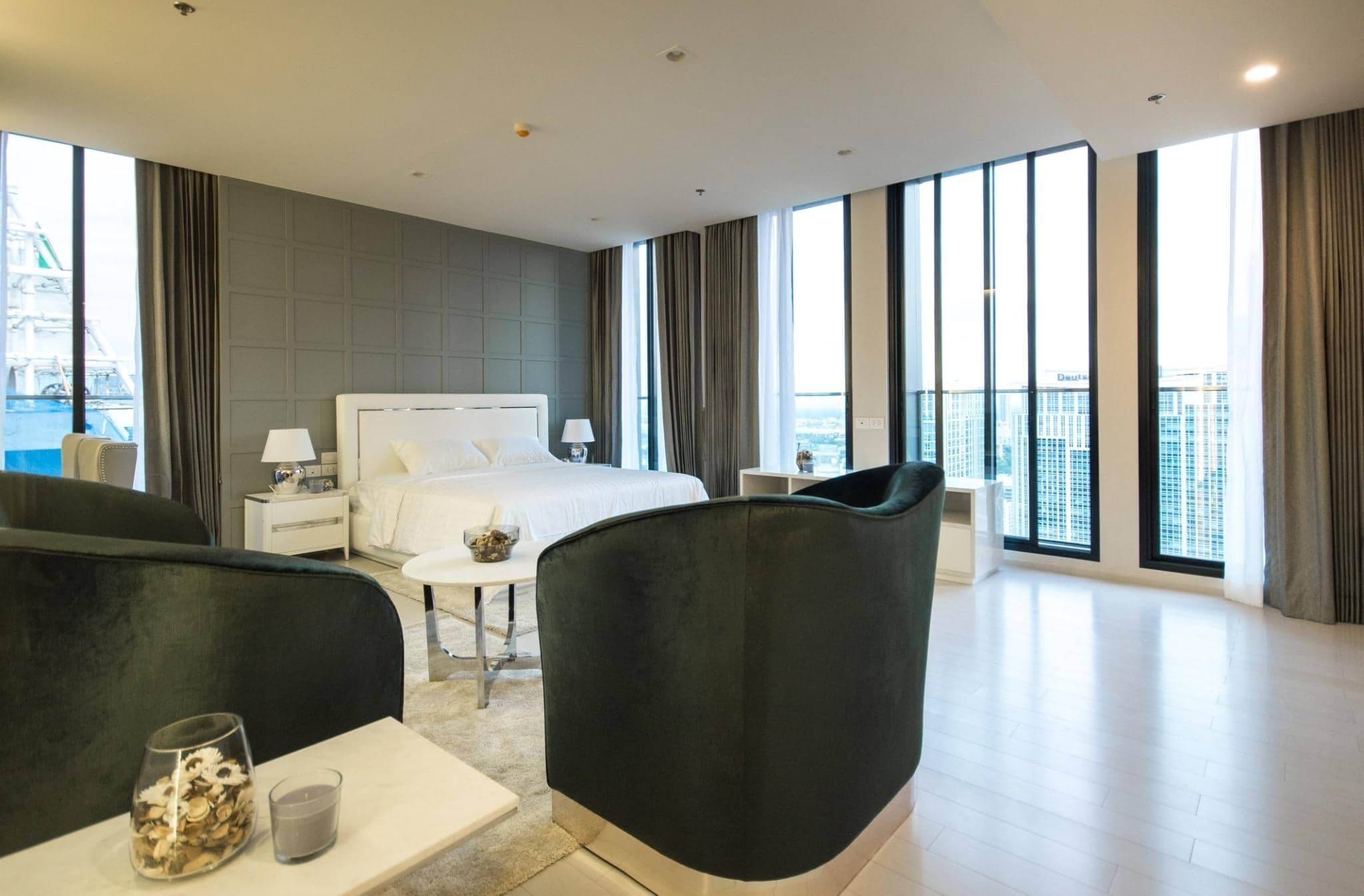 Noble Ploenchit, living room published with the listing