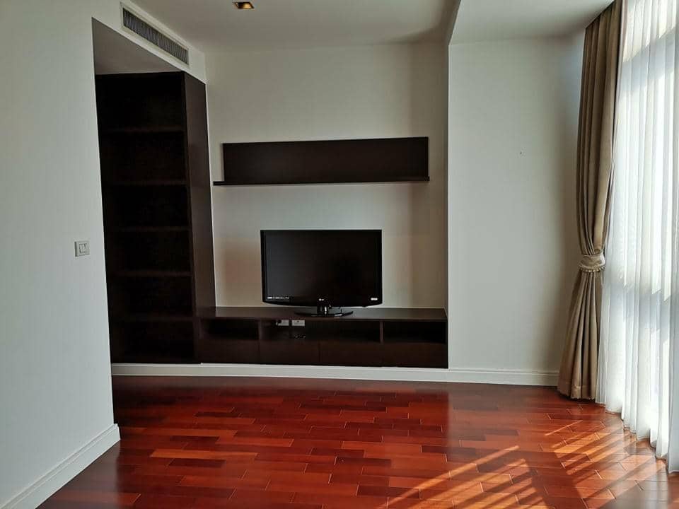 Athenee Residence, living room published with the listing