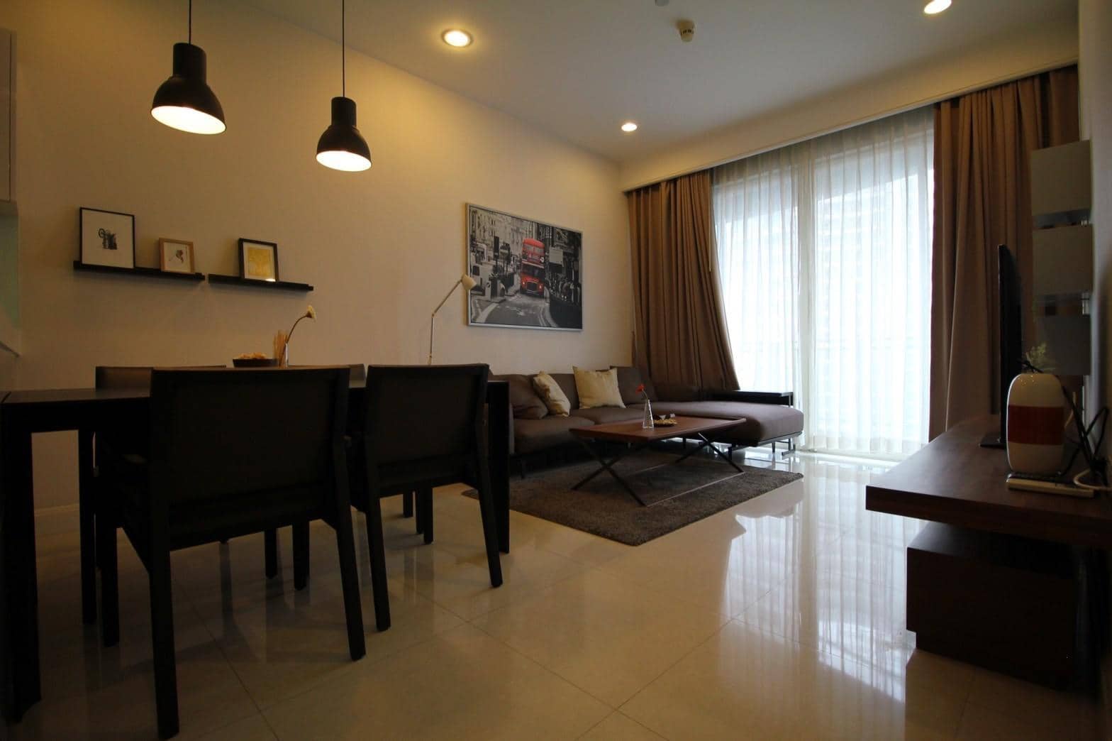 Q Langsuan, living room published with the listing