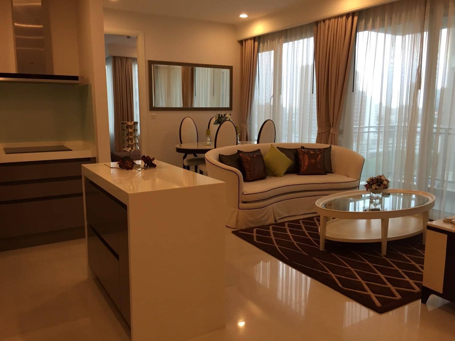 Q Langsuan, living room published with the listing