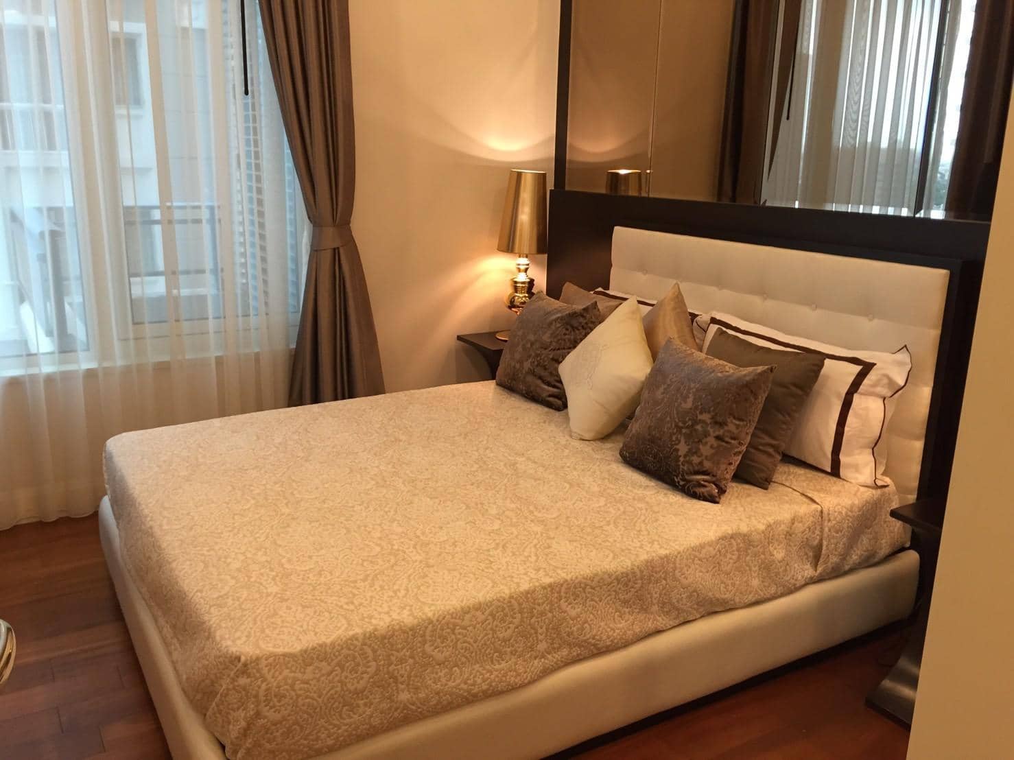 Q Langsuan, bedroom published with the listing