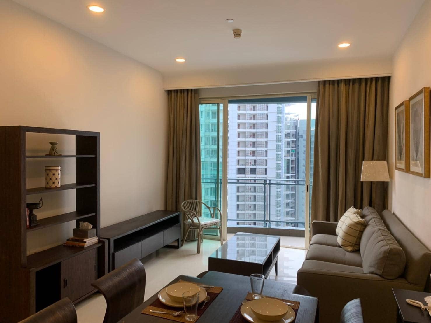 Q Langsuan, living room published with the listing