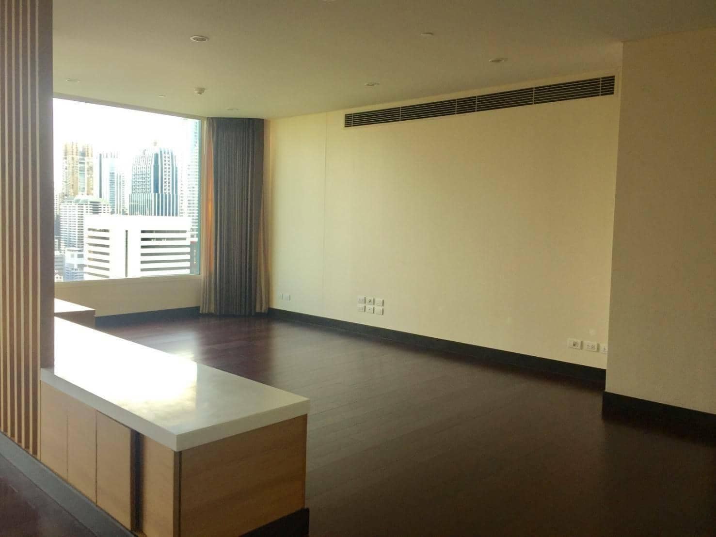 The Park Chidlom, unit published with the listing