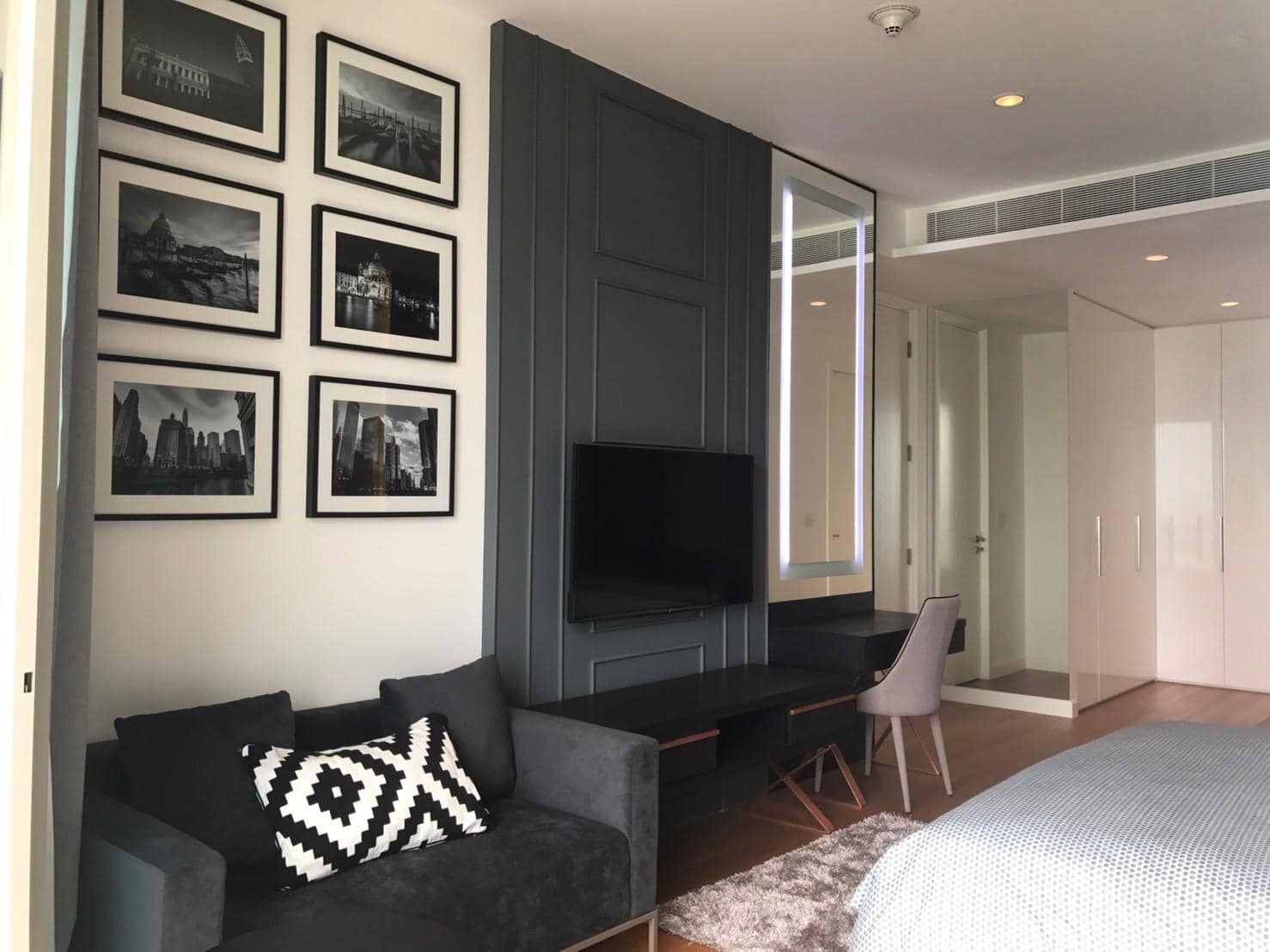 185 Rajadamri, living room published with the listing