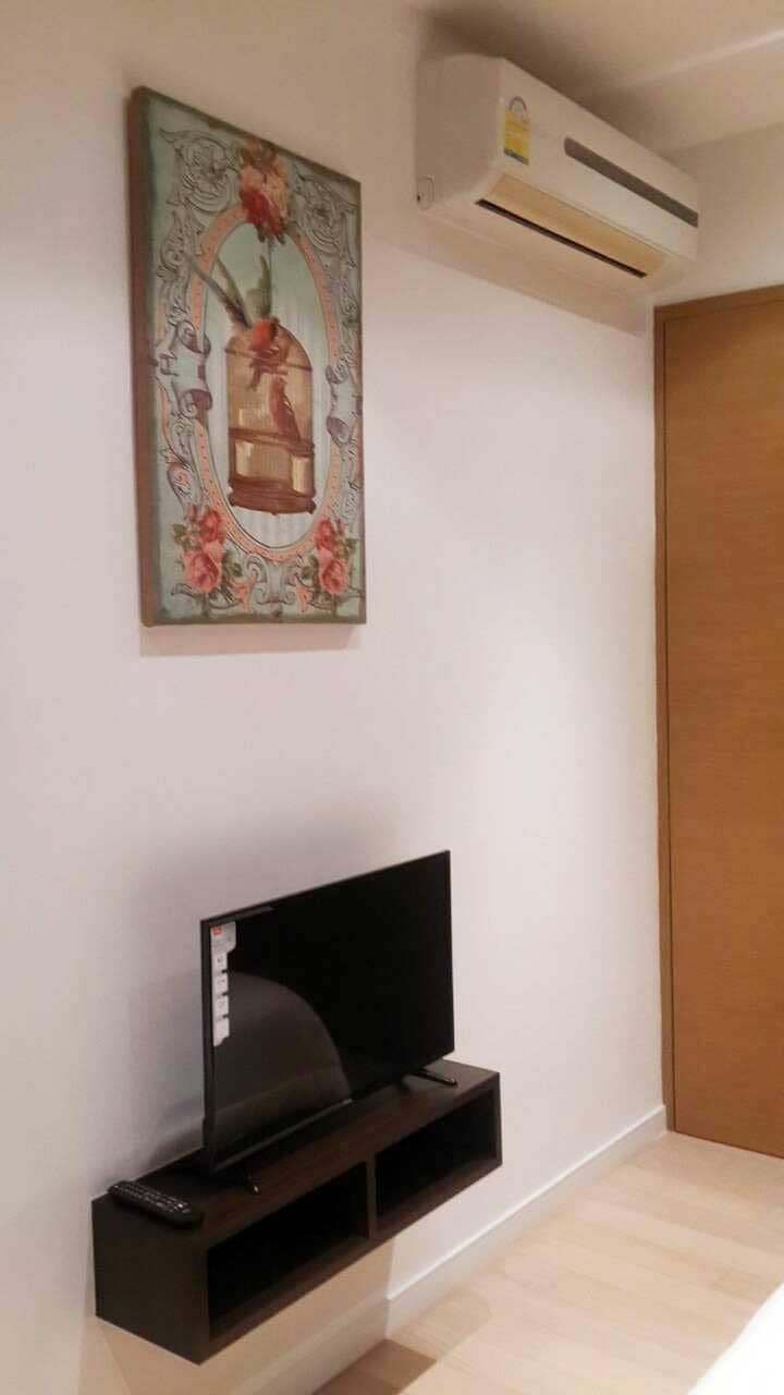 Eight Thonglor Residence, living room published on the PropertyScout card