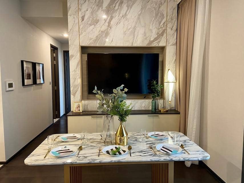 Laviq Sukhumvit 57, living room published with the listing
