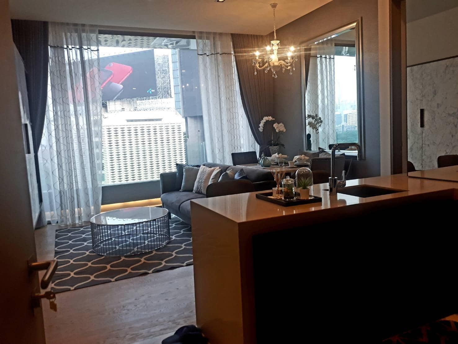 Saladaeng One, living room published on the PropertyScout card