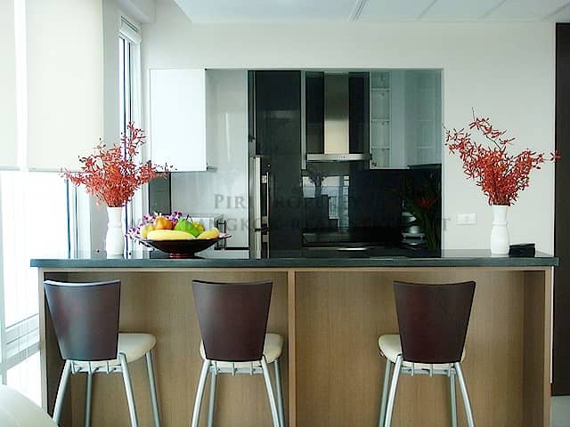 Baan Rajprasong Condominium, kitchen published with the listing