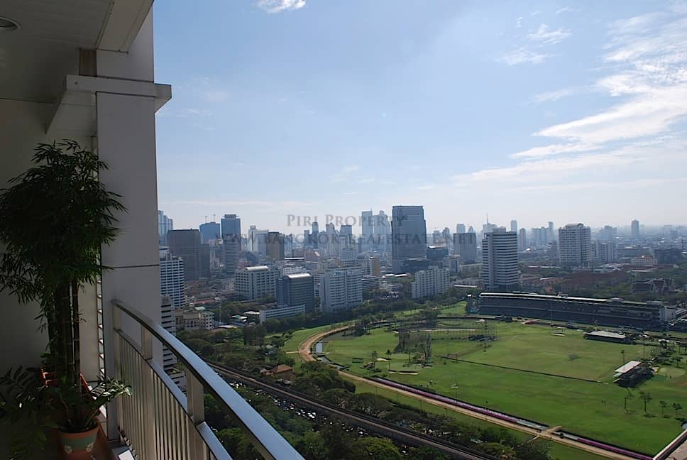 Baan Rajprasong Condominium, view published with the listing