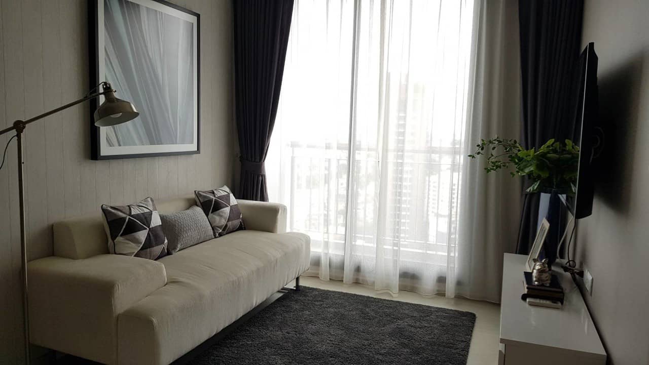 Rhythm Sukhumvit 42, living room published on the PropertyScout card