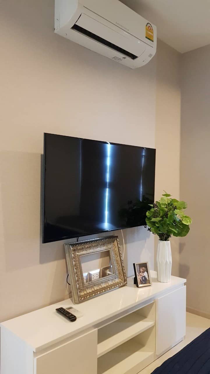 Rhythm Sukhumvit 42, living room published on the PropertyScout card