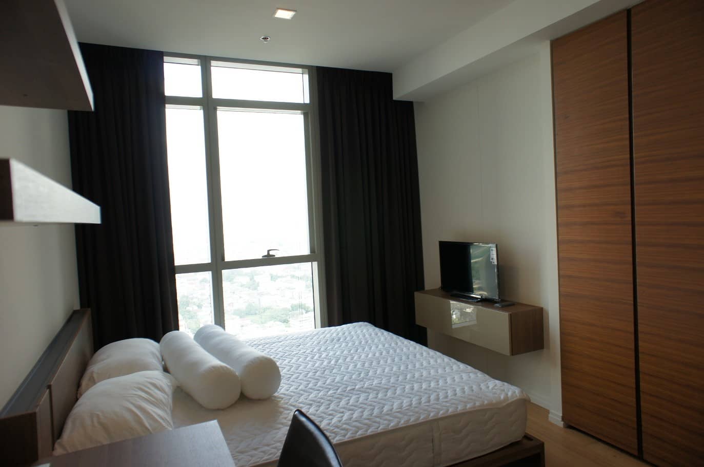 The River Condominium, bedroom published on the PropertyScout card