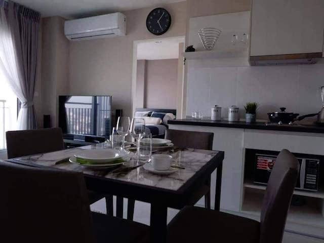 Aspire Sukhumvit 48, living room published on the PropertyScout card