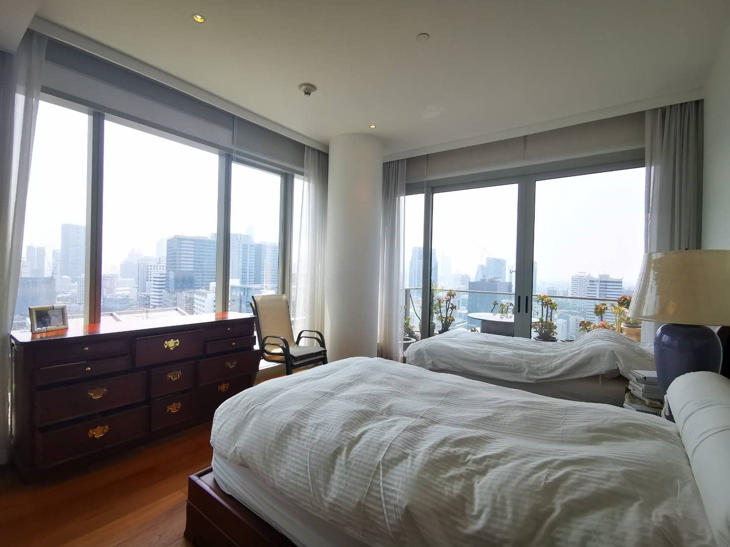 185 Rajadamri, bedroom published with the listing