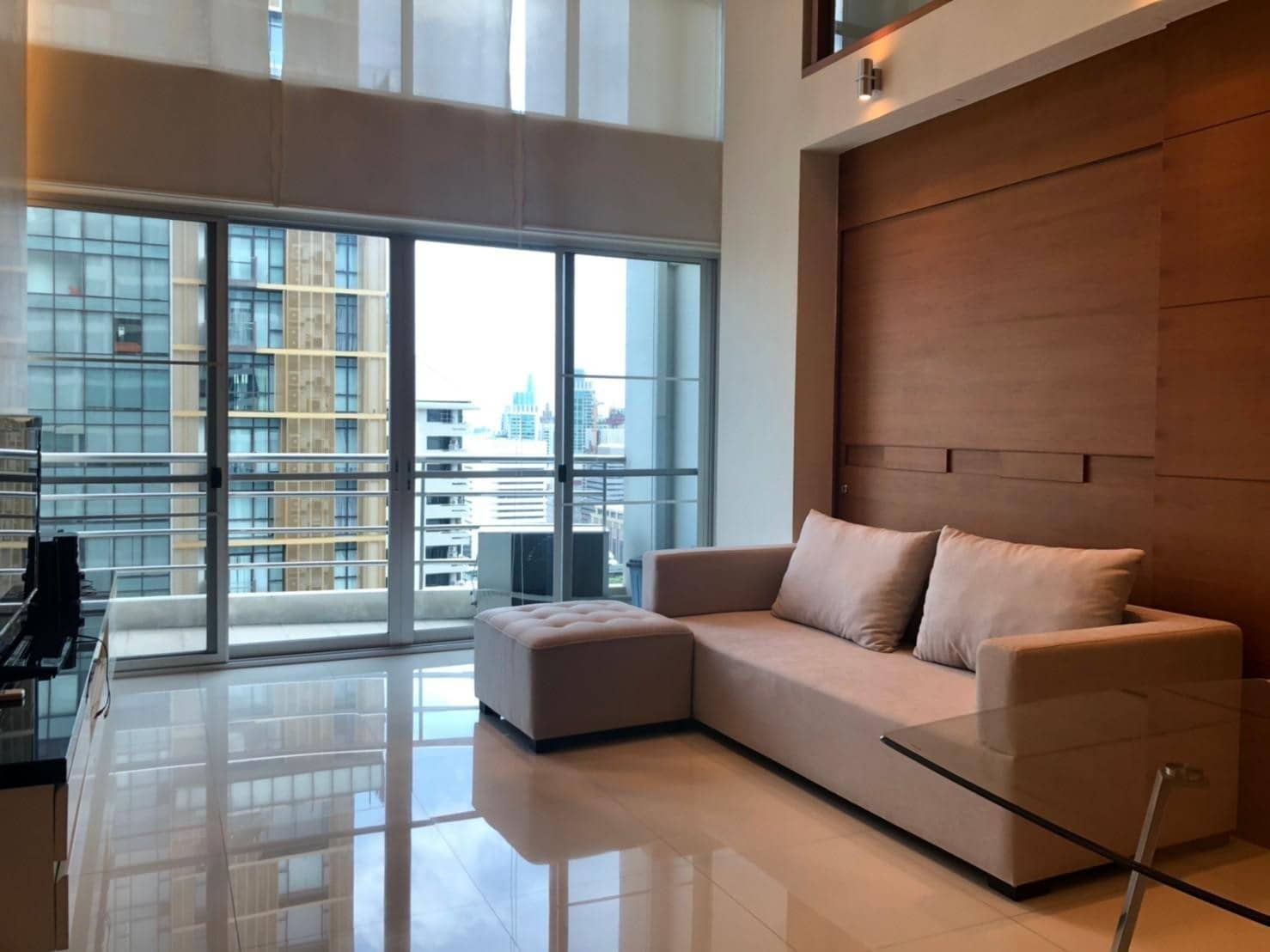 The Rajdamri, living room published with the listing