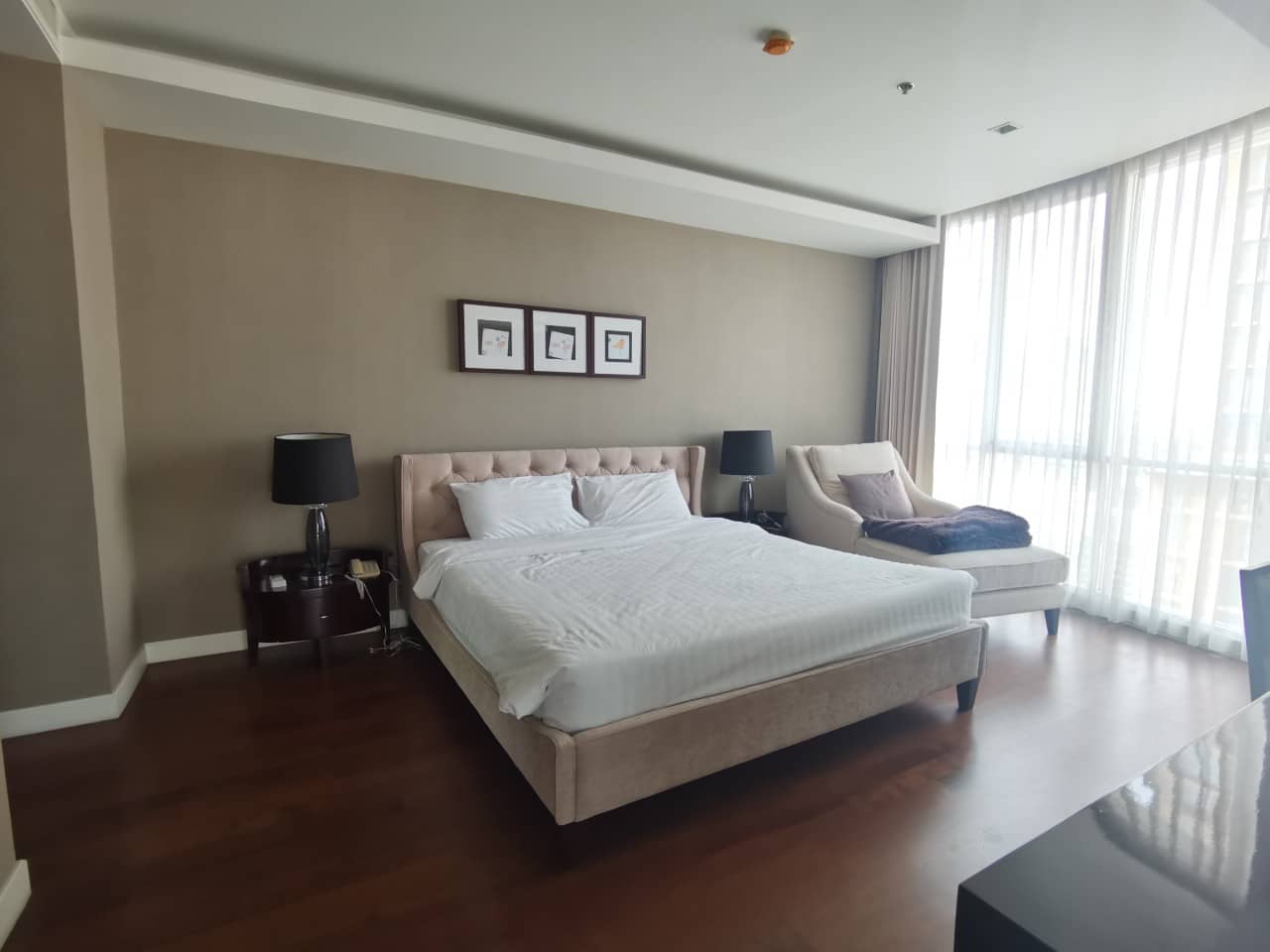 The Rajdamri, bedroom published with the listing