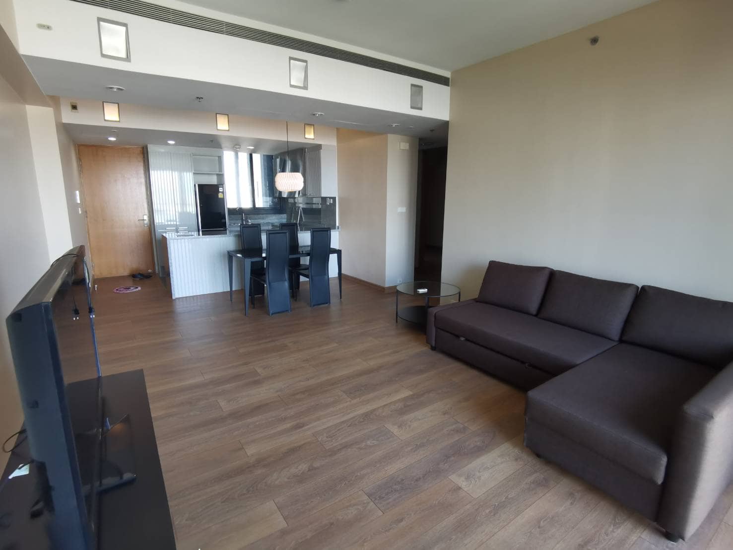 The Met Sathorn, living room published on the PropertyScout card