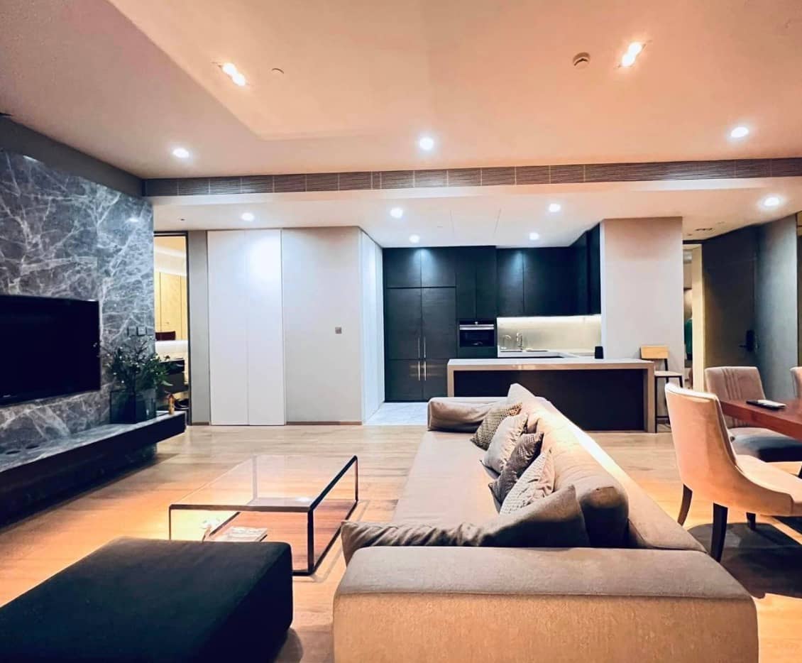 Saladaeng One, living room published on the PropertyScout card
