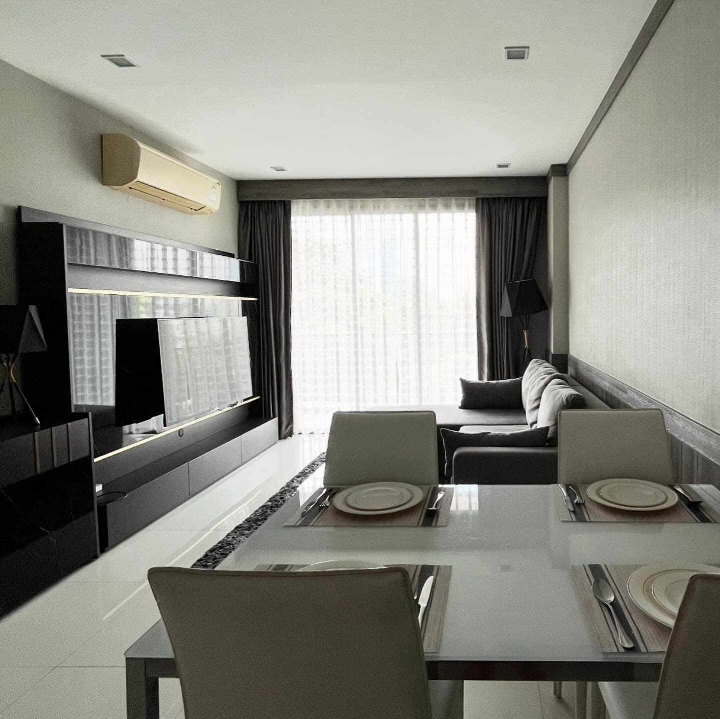 Trapezo Sukhumvit 16, living room published on the PropertyScout card