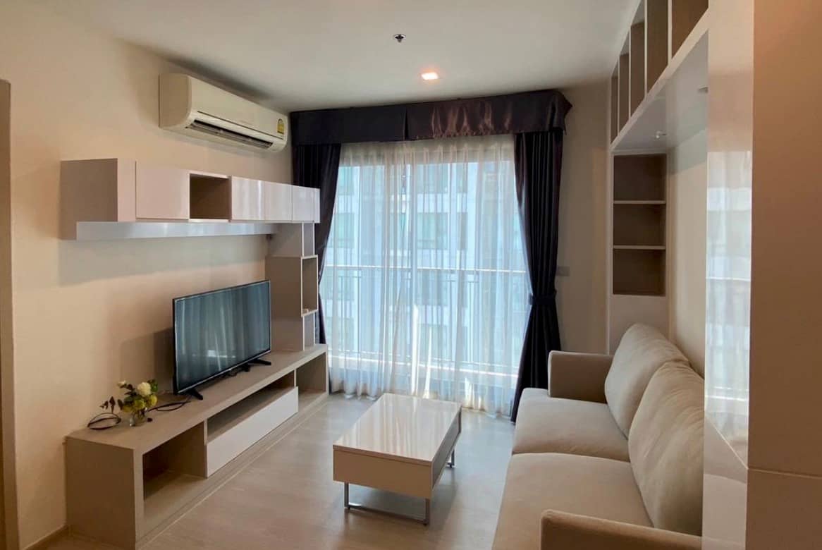 Rhythm Sukhumvit 36-38, living room published on the PropertyScout card