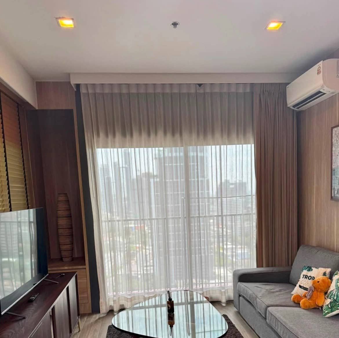 Noble Reveal Ekamai, living room published on the PropertyScout card