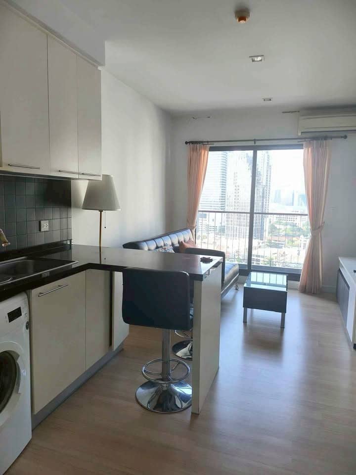 The Seed Mingle Sathorn–Suanplu, living room published on the PropertyScout card