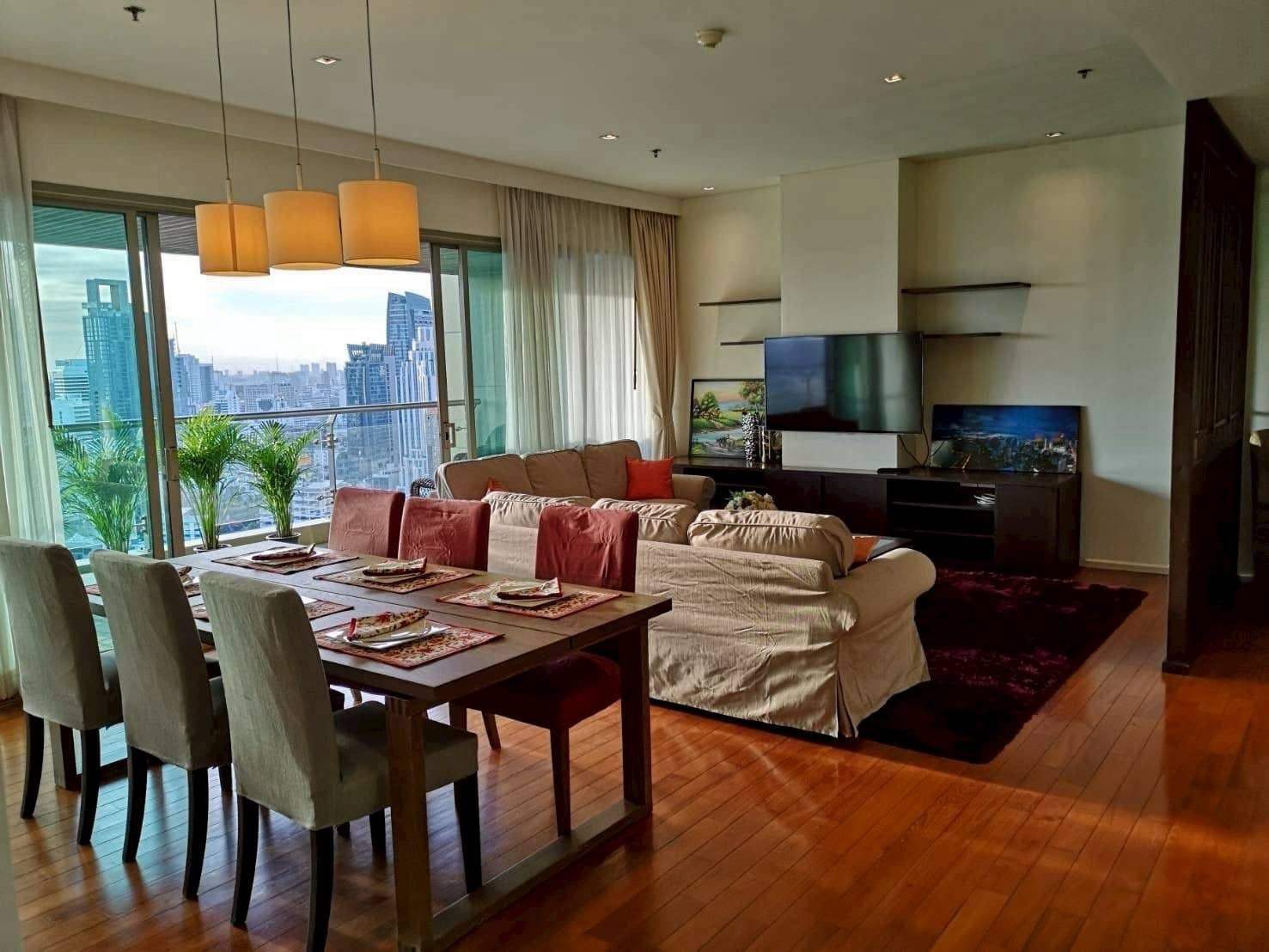 The Lakes Bangkok, living room published on the PropertyScout card