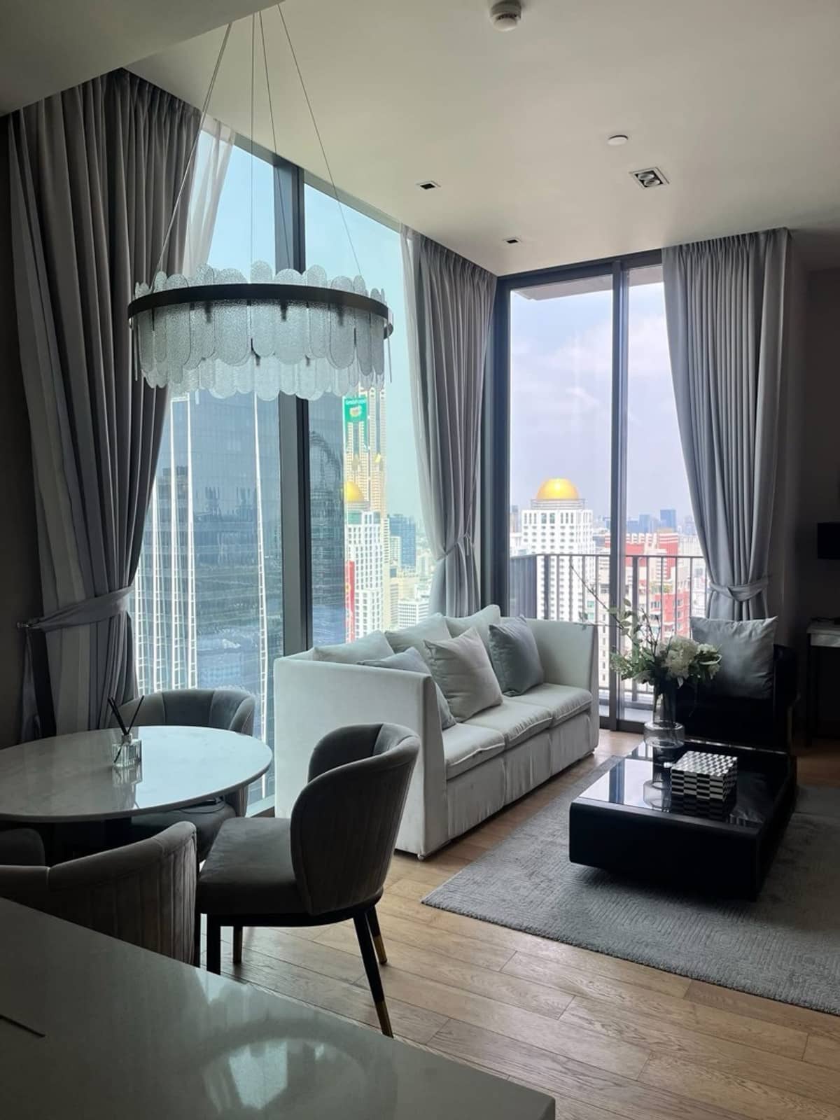 28 Chidlom, living room published on the PropertyScout card