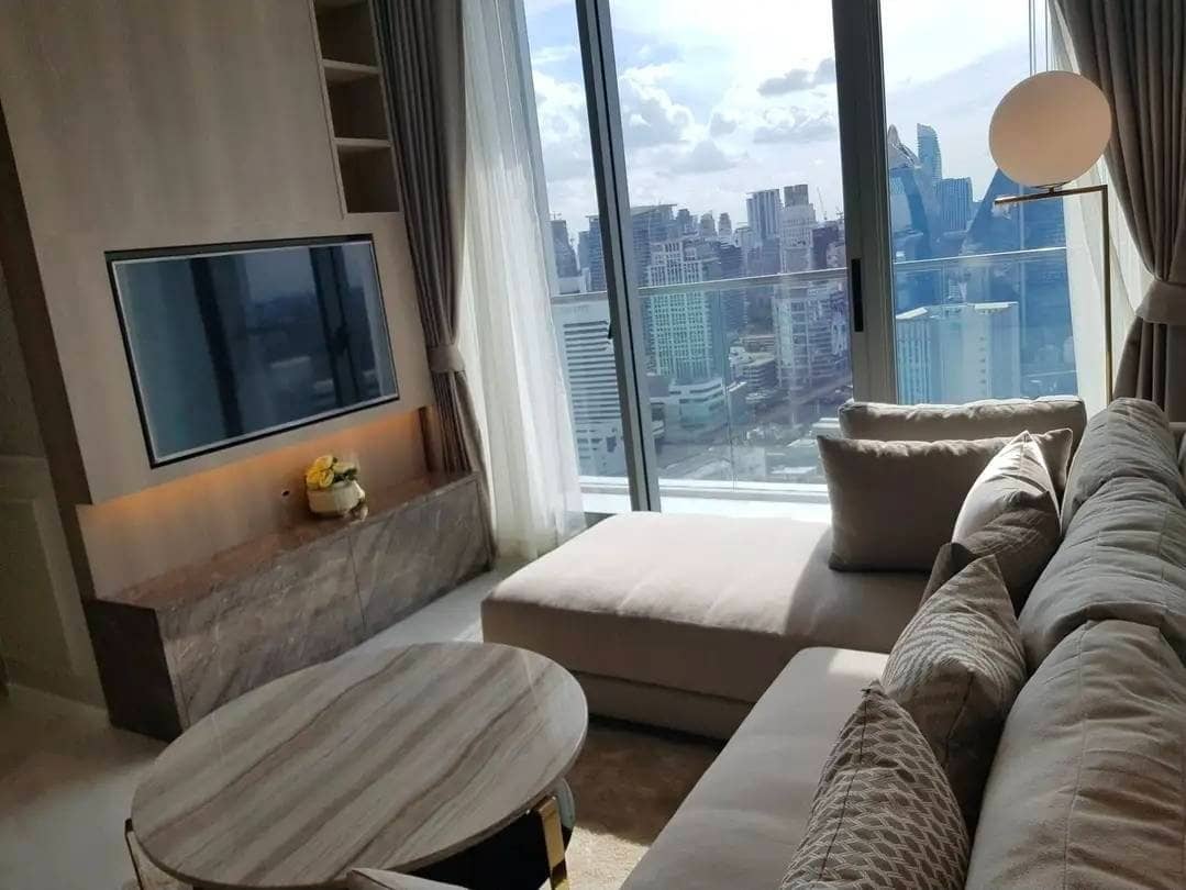 Hyde Sukhumvit 11, living room published on the PropertyScout card
