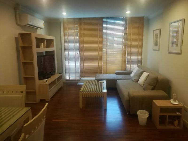 Baan Siri Sukhumvit 10, living room published on the PropertyScout card