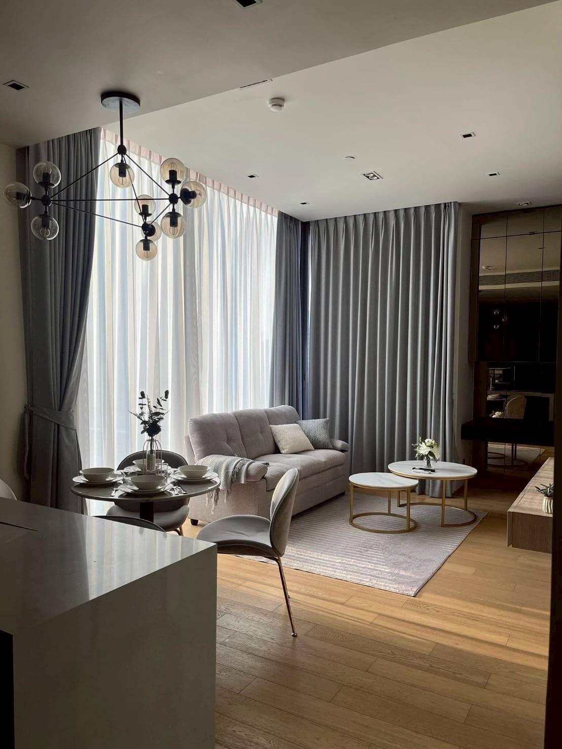 28 Chidlom, living room published on the PropertyScout card