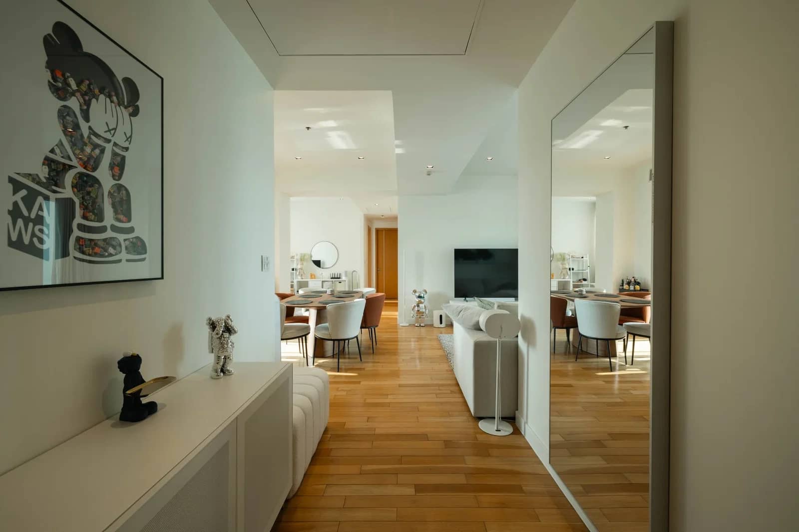 Millennium Residence, living room published on the PropertyScout card