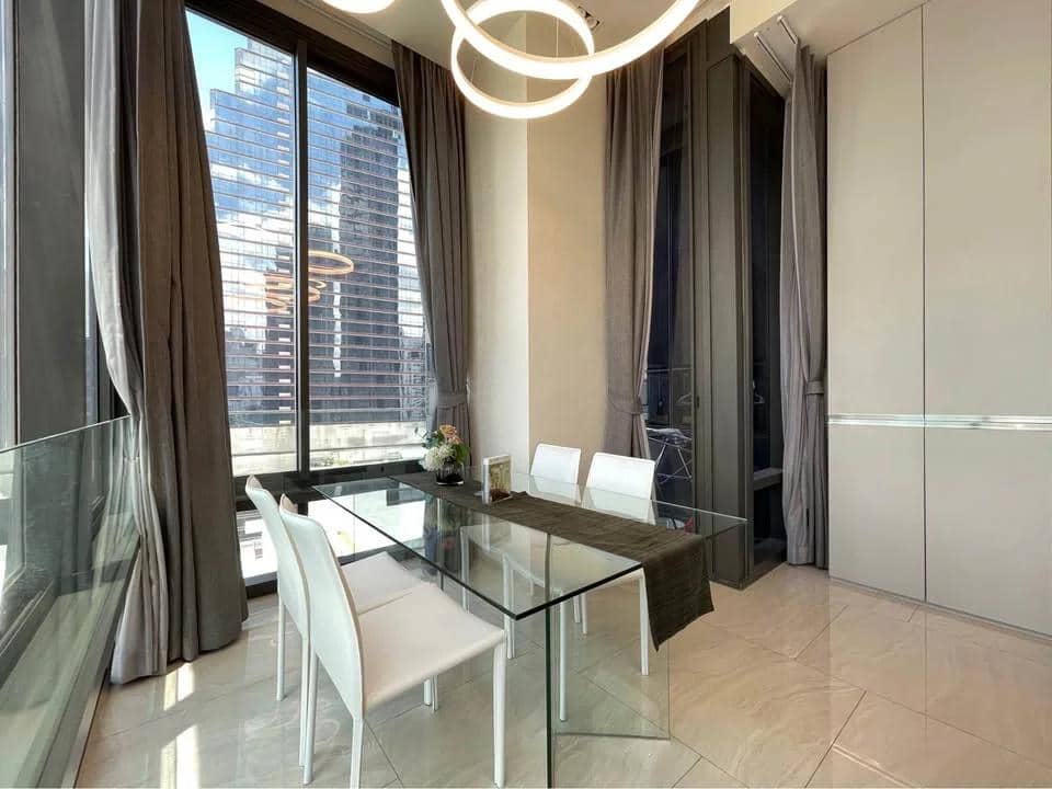 Ashton Silom, unit published with the listing