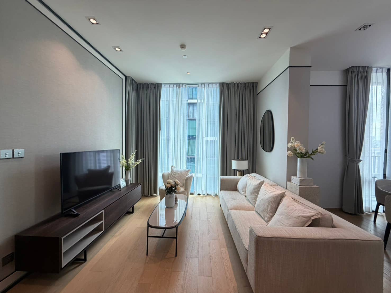 28 Chidlom, living room published on the PropertyScout card